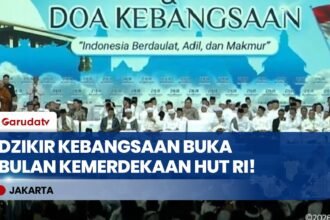 Awali Bulan Kemerdekaan HUT Ke-81 RI, 100 Ribu Jemaah Hadiri Dzikir & Doa Kebangsaan di Monas!