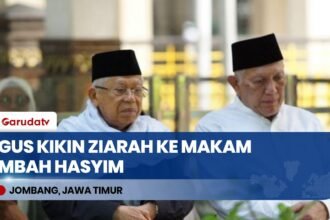 Usai Terpilih Ketum PBNU, Gus Kikin Disambut Ribuan Santri & Ziarah ke Makam KH Hasyim Asy'ari