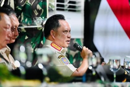 Mendagri Tito Karnavian Janjikan Dana Perbaikan Gempa NTT Hingga Rp70 Juta per Rumah