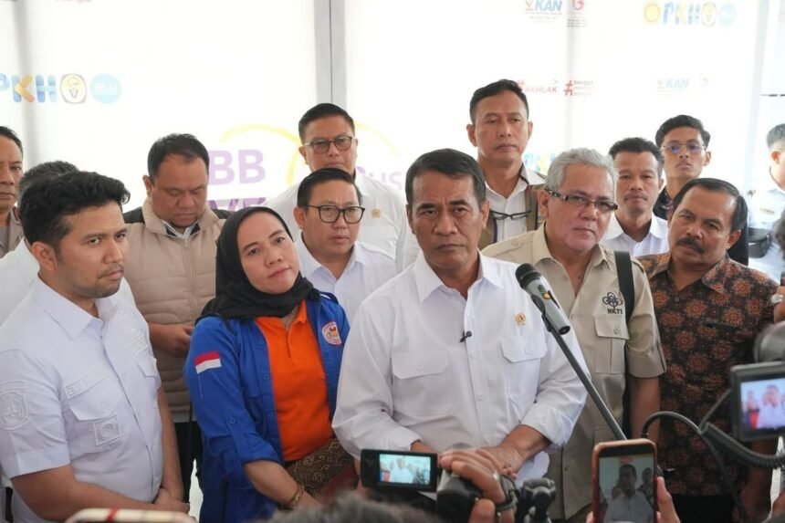 Jamin Harga Telur Peternak Tak Anjlok, Mentan Amran Wajibkan SPPG Beli Rp 26.500/Kg