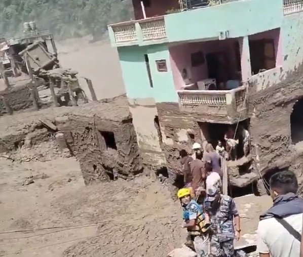 Korban Tewas Banjir Bandang Nepal Jadi 633 Jiwa dan 3.000 Orang Masih Hilang