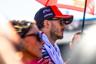 Gaya Balap Beda Tipis Berujung Beda Nasib, Pecco Bagnaia Frustrasi di MotoGP Aragon