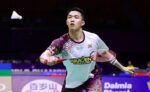 Jonatan Christie melaju ke babak 32 besar Kejuaraan Dunia BWF 2026 setelah mengalahkan Matthias Kicklitz dua gim langsung.