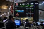 IHSG dibuka menguat 0,16 persen pada perdagangan Rabu, tetapi tekanan eksternal dan aksi jual investor asing masih membayangi pasar saham.