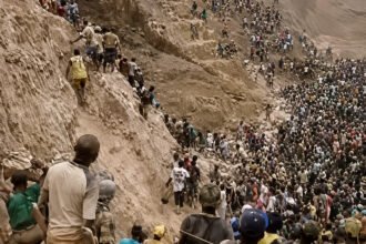Longsor di tambang emas Zamboye, Republik Afrika Tengah, menewaskan lebih dari 100 orang dan memicu pencarian korban yang masih tertimbun.
