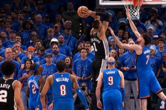 Victor Wembanyama menjadi pusat kekuatan pertahanan Spurs yang berambisi menyalip Thunder sebagai pertahanan terbaik NBA musim 2026-27.