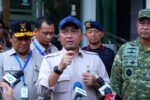 Presiden Prabowo Subianto memerintahkan penindakan terhadap pelaku pembakaran hutan dan lahan serta memperkuat bantuan alat berat bagi masyarakat.
