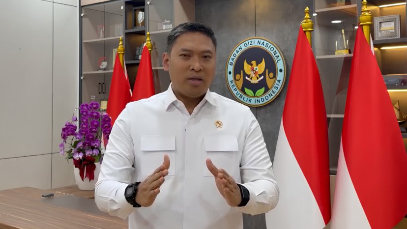 Kepala BGN Sudaryono mengingatkan siswa agar mengonsumsi makanan MBG sesuai ketentuan dan tidak membawanya pulang.