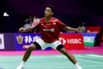 Alwi Farhan dan Putri Kusuma Wardani mengawali Kejuaraan Dunia Bulutangkis 2026 dengan kemenangan.