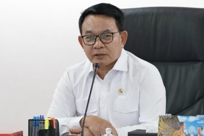 Pemerintah menegaskan larangan ekspor hanya berlaku untuk logam tanah jarang murni, sedangkan mineral yang mengandung LTJ sebagai unsur ikutan tetap dapat diekspor sesuai regulasi.