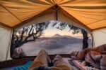 Rekomendasi glamping di Bromo untuk wisatawan yang ingin menikmati panorama pegunungan dengan fasilitas nyaman dan pengalaman menginap yang berbeda.