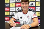 Gonzalo García resmi berseragam Fulham setelah ditebus sekitar Rp760 miliar, sementara Real Madrid tetap mempertahankan sebagian hak ekonomi sang striker.