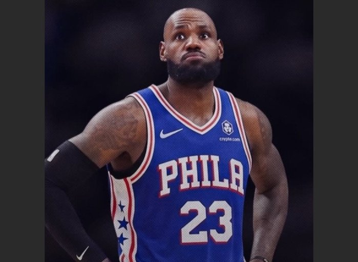 LeBron James dikritik Mario Chalmers dan lebih memilih Michael Jordan sebagai GOAT NBA dan kembali mempertanyakan posisi LeBron James dalam perdebatan pemain terbaik sepanjang masa.