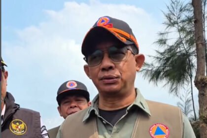 BNPB menargetkan dua titik api karhutla di kawasan Gunung Bromo, TNBTS, padam pada Jumat, 14 Agustus 2026.