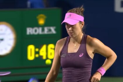 Belinda Bencic saat tampil di National Bank Open 2026 sebelum mundur dari perempat final akibat cedera pinggul.