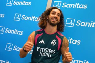 Marc Cucurella resmi memulai babak baru kariernya bersama Real Madrid setelah meninggalkan Chelsea dengan nilai transfer hingga €60 juta.