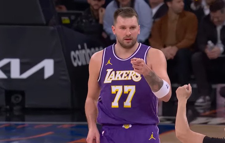 Luka Doncic menjadi pusat perhatian Lakers setelah menjalani musim penuh pertamanya bersama klub asal Los Angeles tersebut.