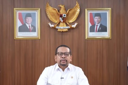 Kepala Bakom RI M. Qodari mengungkapkan pemerintah mempercepat penanganan warga terdampak gempa NTT dengan memperkuat bantuan, layanan kesehatan, logistik, dan koordinasi di lokasi pengungsian.