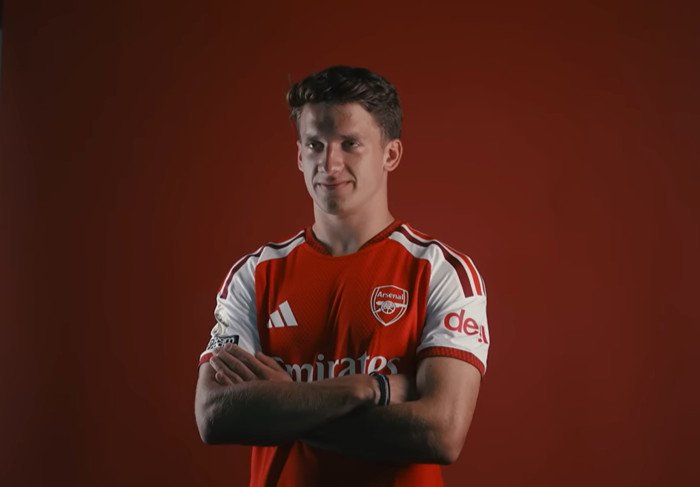 Tzolis, Senjata Baru Arsenal yang Disebut Mirip Alexis Sanchez