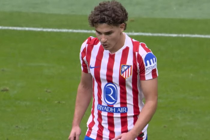 Julián Alvarez menghadapi ketidakpastian masa depan setelah keinginannya meninggalkan Atlético Madrid berbenturan dengan sikap tegas klub.