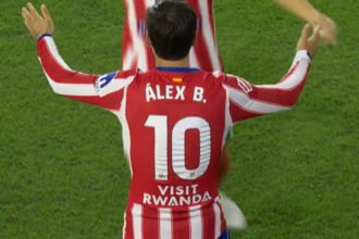 Alex Baena merayakan golnya saat Atletico Madrid mengalahkan Sevilla 3-1 dalam lanjutan Liga Spanyol.