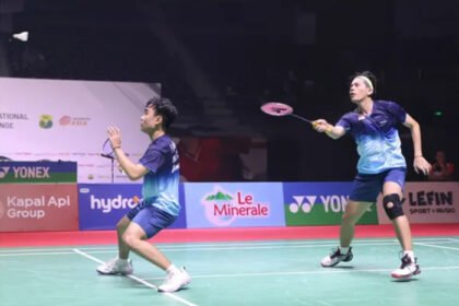 Yeremia/Patra menembus final Pontianak International Challenge 2026 setelah menang dramatis atas Ikhsan/Equino dalam tiga gim.