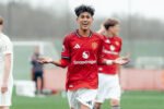 JJ Gabriel, pemain berjulukan Kid Messi, mencetak sejarah sebagai pemain termuda yang debut bersama Manchester United pada usia 15 tahun 299 hari dan berpeluang memecahkan rekor lain.