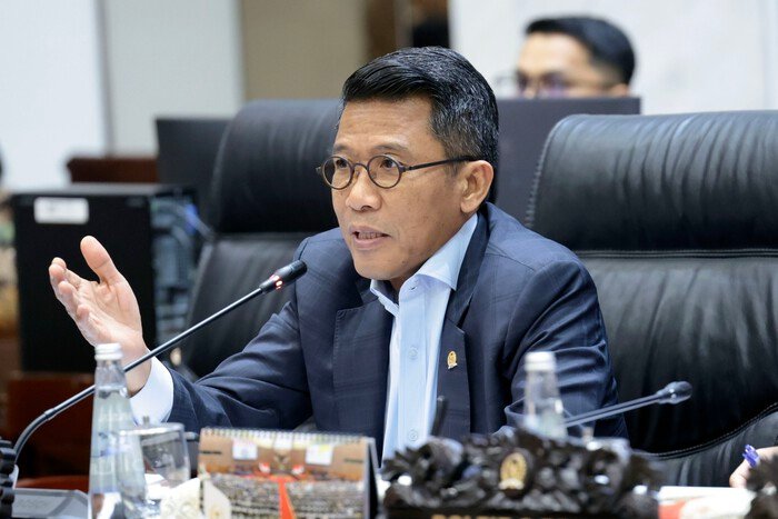 Komisi XI DPR RI menyetujui Sarjito sebagai calon Kepala Eksekutif Pengawas Bursa Mineral dan Komoditas Strategis OJK periode 2026–2031.