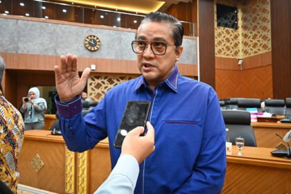 Dede Yusuf mendorong penerapan AI di Indonesia menggunakan tiga klaster wilayah dengan mempertimbangkan kesiapan infrastruktur, SDM, dan kebutuhan masyarakat.