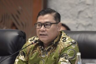 KMP Mutiara Sentosa II menjadi sorotan setelah insiden kebakaran di perairan Sumenep, Jawa Timur, yang mendorong DPR meminta evaluasi keselamatan pelayaran.