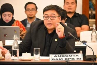 DPR mendorong audit forensik KSP Mekarsari untuk mengusut persoalan pengelolaan dana masyarakat.