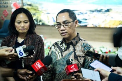 WhatsApp mengungkap penonaktifan sejumlah akun pengguna Indonesia terjadi akibat kesalahan sistem global dan menyediakan mekanisme banding.