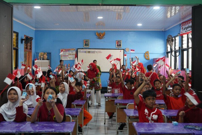 Sambut HUT ke-81 RI, Patra Jasa Salurkan Alat Pendukung Belajar untuk Siswa 2 Sambut HUT ke-81 RI, Patra Jasa Salurkan Alat Pendukung Belajar untuk Siswa