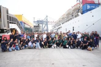 PELNI mendukung perjalanan 105 siswa dari pedalaman Papua menuju Jakarta untuk melanjutkan pendidikan melalui program Yayasan Pendidikan Harapan Papua.