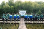 Patra Jasa menanam 1.000 bibit mangrove di pesisir Pantai KSS, Tangerang, sebagai bagian dari program TJSL dan peringatan HUT ke-51.