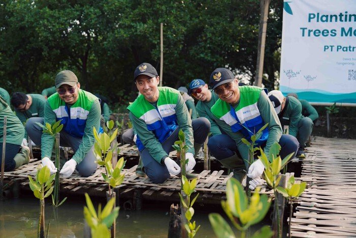 Patra Jasa Tanam 1.000 Bibit Mangrove, Perkuat Ketahanan Pesisir 3 Patra Jasa Tanam 1.000 Bibit Mangrove, Perkuat Ketahanan Pesisir