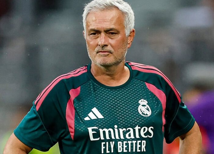 Real Madrid bersiap merombak skuad dengan melepas sejumlah pemain demi membuka slot bagi target transfer anyar José Mourinho.