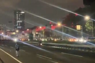 Imbas Massa Bertahan di DPR: Tol Dalam Kota Ditutup Total, 9 Gerbang Tol Utama Tak Bisa Dilalui