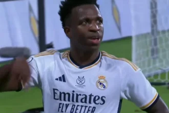 Masa depan Vinicius Junior di Real Madrid belum pasti, sementara Arsenal terus memantau peluang merekrut winger asal Brasil tersebut.