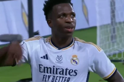Masa depan Vinicius Junior di Real Madrid belum pasti, sementara Arsenal terus memantau peluang merekrut winger asal Brasil tersebut.