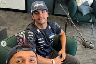 Akhiri Spekulasi, Carlos Sainz Resmi Perpanjang Kontrak Multi-year dengan Williams