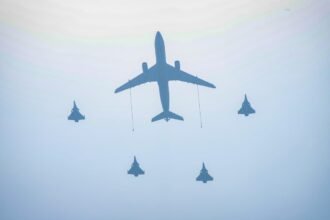 Interoperabilitas Diuji, TNI AU-Prancis Jalankan Refueling 4 Rafale di Udara
