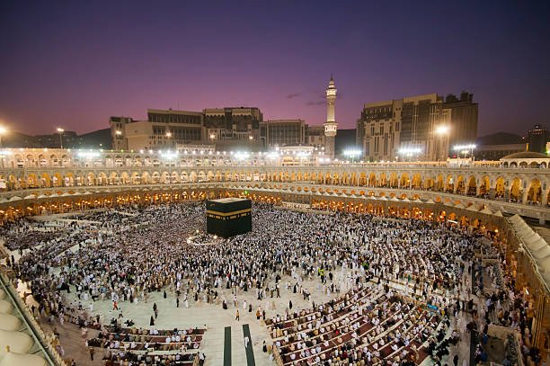 Arab Saudi Tembak Jatuh Drone Houthi yang Mengarah ke Makkah