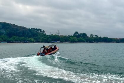 Basarnas Sisir Tiga Pulau Cari Lima Jurnalis Hilang di Anak Krakatau