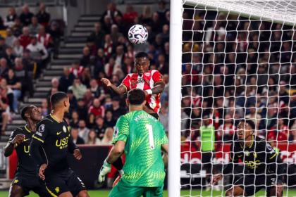 Brentford Cukur Habis Chelsea, Pertahanan The Blues Berantakan