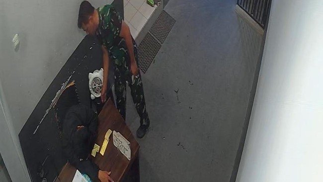 Eks Prajurit TNI Kepergok Curi HP di SPBU Barru
