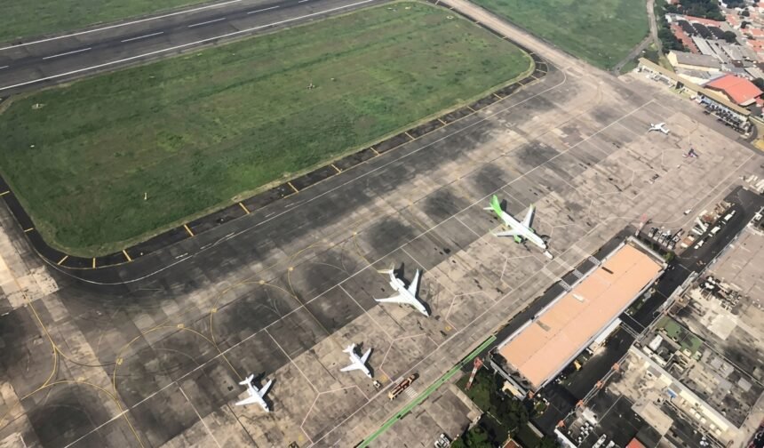 Abu Vulkanik Anak Krakatau Terdeteksi, Bandara Halim Ditutup