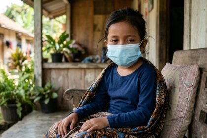 Kenapa Influenza Bisa Lebih Berat pada Anak? Ini Kata IDAI (Foto: GeminiAI)