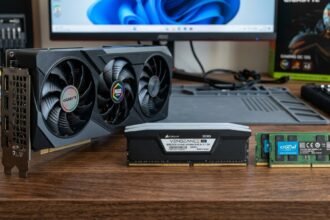 Harga RAM Melambung, Ini Pertimbangan Pilih PC atau Laptop (Foto: GeminiAI)