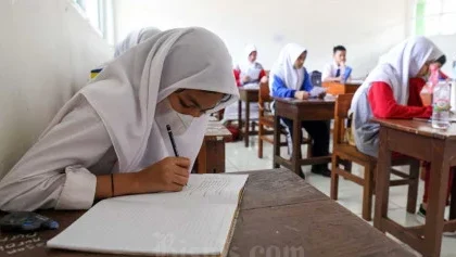 Imbas Abu Vulkanik Krakatau, Pemporv DKI Terapkan PJJ
